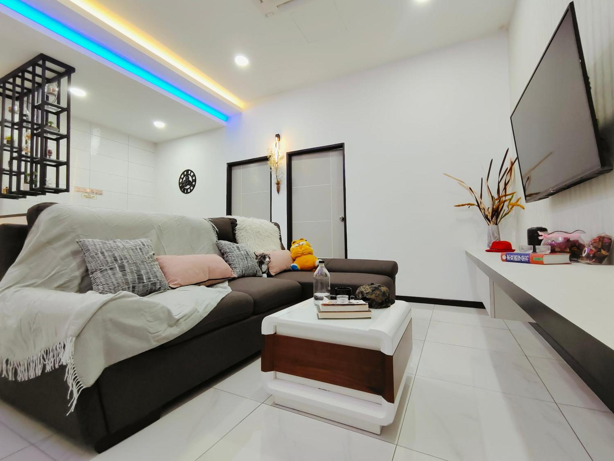 C Boutique Townhouse Station 18 By Irainbow Apartemen